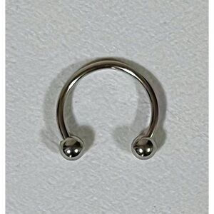 Silver Curved Horseshoe Septum Helix Tragus Piercing Earring Body Jewelry 🩶
